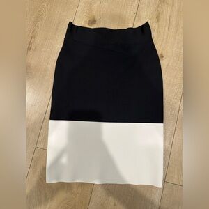 Bcbg maxazria Black and White Women's Skirt size xs